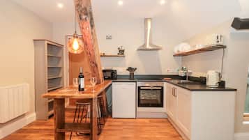 Fridge, electric kettle, toaster, cookware/dishes/utensils