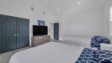 4 habitaciones, tabla de planchar con plancha y wifi gratis