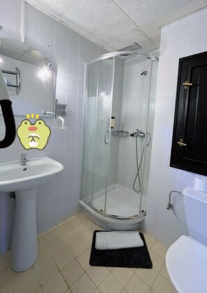 Bathroom - Hotel Braník (Prague)