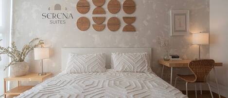 3 bedrooms, desk, iron/ironing board, travel crib