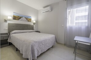 2 soverom, strykejern/-brett, wi-fi og sengetøy