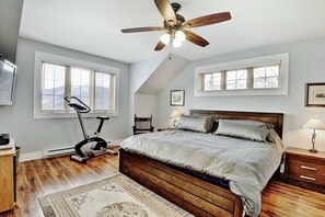 4 bedrooms, free WiFi, bed sheets