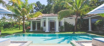 lake view. paradise villa
