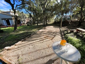 Outdoor dining - Maison Mora Mora, 4 Chambres 3 Salles de Bains (Cavalaire-sur-Mer)