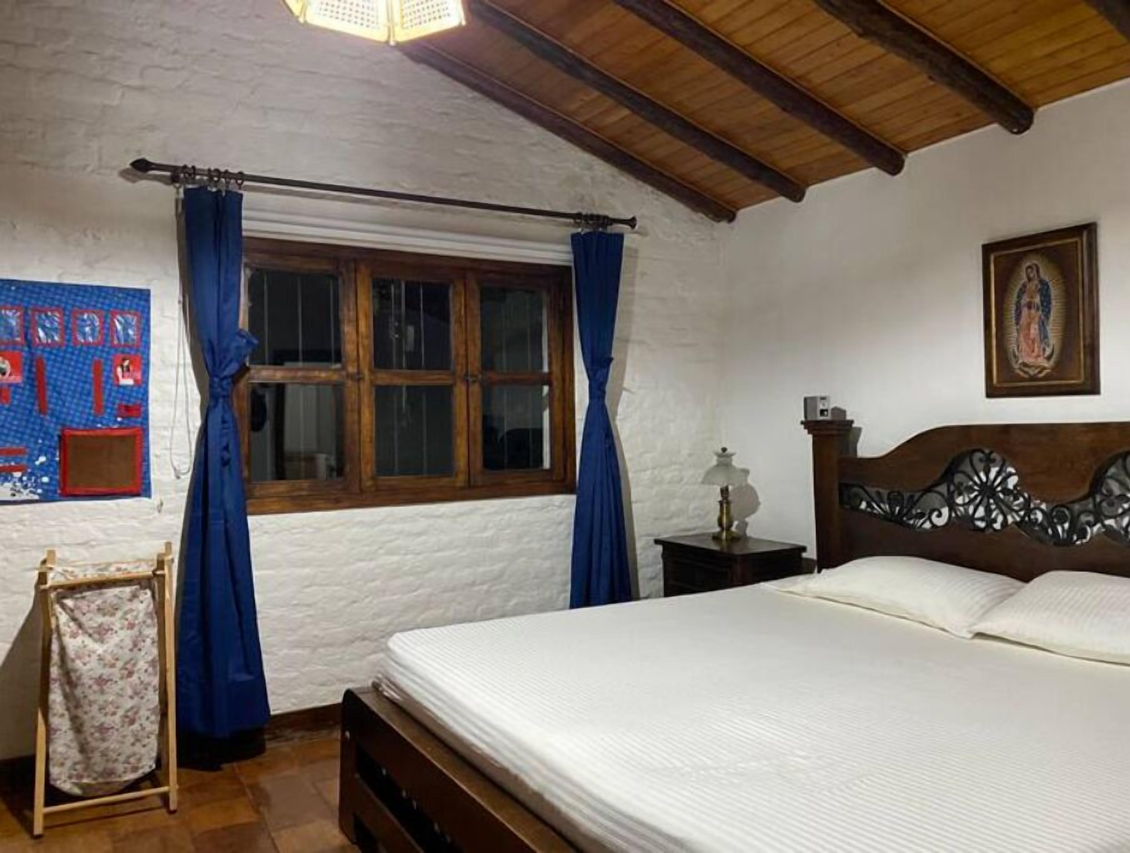 6 bedrooms, iron/ironing board, free WiFi, bed sheets