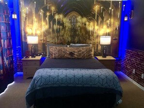 3 sovrum, skrivbord, strykjärn/strykbräda och resesäng