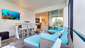 Interior - Orlando 7BR: Free Heated Pool 28ppl & Jacuzzi (Kissimmee)