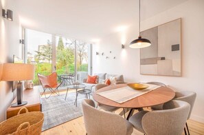 TV - GuestReady - CityHomes Lisbon Delight (Lisbon)