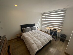 1 chambre, fer et planche à repasser, Wi-Fi, draps fournis