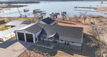 Life's A Hoot | Dock and Hot Tub! Close to Rocker B.
