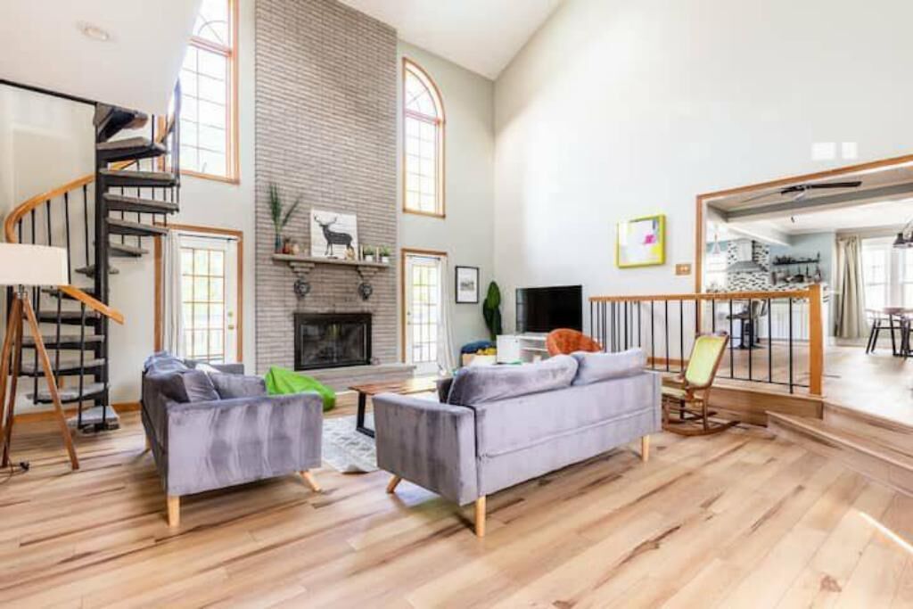 智能电视、壁炉