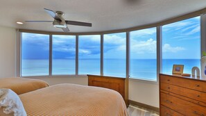 2 bedrooms, free WiFi, bed sheets - PARADISE FOUND Luxury 2/2 Oceanfront Condo-Lovely Decor, Best Ocean Views - Peck11SE (Daytona Beach Shores)
