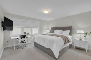 3 bedrooms, iron/ironing board, free WiFi, bed sheets