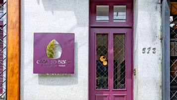 Fachada da propriedade