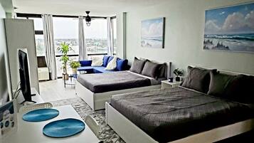 1 quarto, escrivaninha, ferros/tábuas de passar roupa, Wi-Fi de cortesia