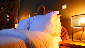 1 bedroom, iron/ironing board, internet, bed sheets