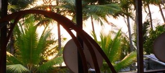 Studio Tropical Jungle-Vue sur Mer/Pied dans l'eau