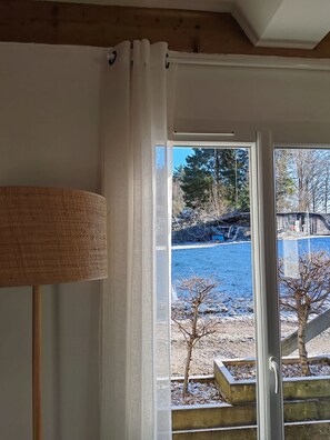 Interior - Chalet Refait à Neuf, 200m du lac et Piste Cyclable, Boulodrome Babyfoot Jeux (Gérardmer)