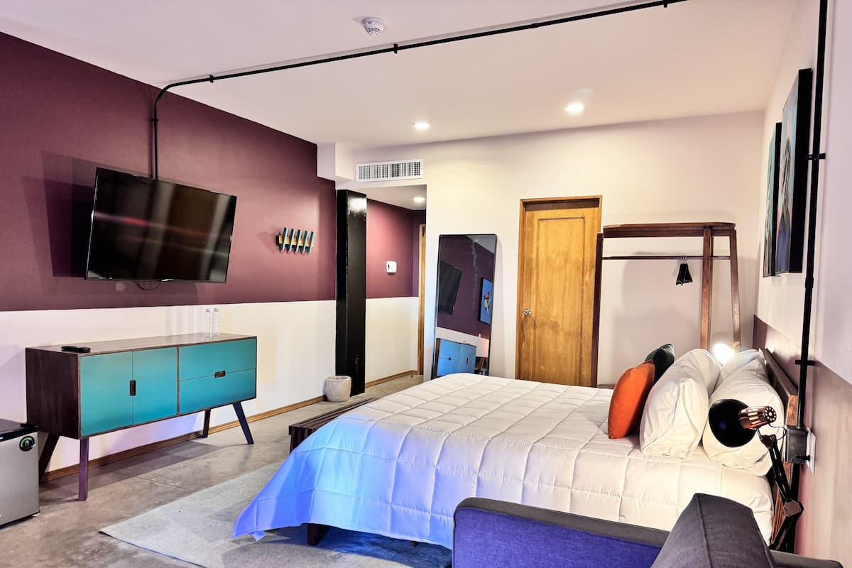Habitación doble junior | Ropa de cama de alta calidad y decoración personalizada