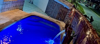 Casa com Piscina em Mongaguá