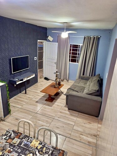 Casa com Piscina em Mongaguá