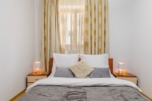 2 Schlafzimmer, Bügeleisen/Bügelbrett, kostenloses WLAN