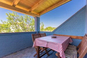Outdoor dining - Apartment in Stivan with Balcony, Air condition, WIFI, Washing machine (5196-1) (Stivan)