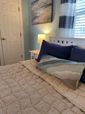 1 dormitorio, tabla de planchar con plancha, wifi gratis y ropa de cama