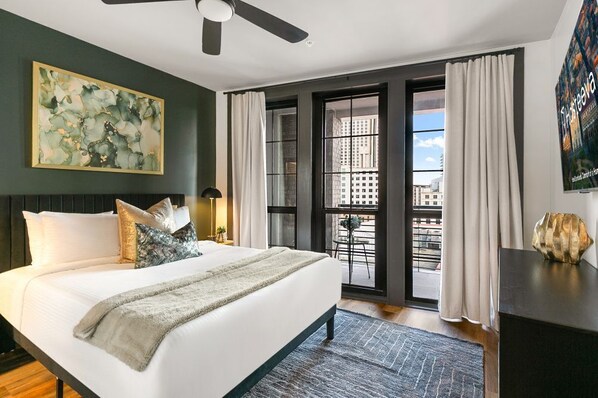 4 bedrooms, iron/ironing board, bed sheets