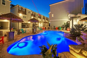 Apartment (3 Bedrooms) | Front of property