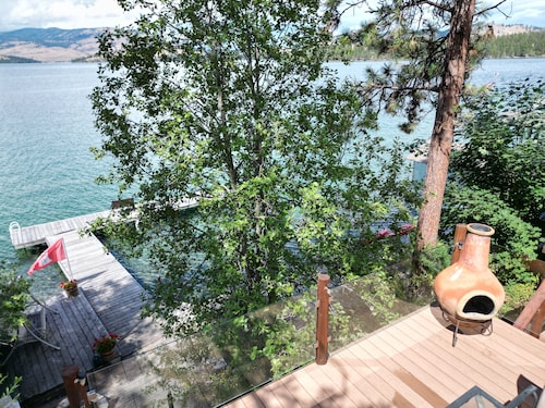 Ultimate Lakeside Retreat on Flathead Lake near Glacier National Park