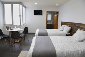 Premier Double Room | Pillowtop beds, individually decorated, individually furnished, desk