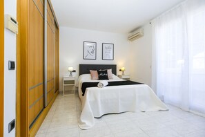 3 chambres, fer et planche à repasser, Wi-Fi gratuit, draps fournis