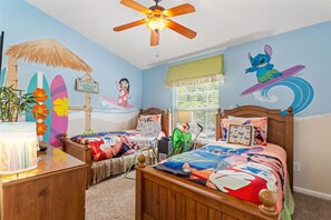 3 bedrooms, desk, iron/ironing board, travel cot