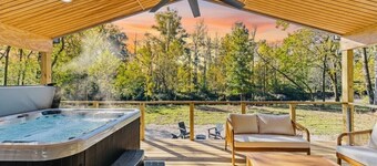 The River Nest-Hot Tub & River View