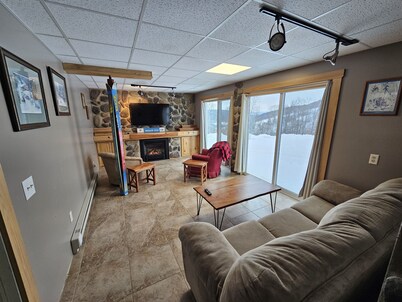 Swain Hill Hideaway offers beautiful ski area view. Accommodates 4 guests.