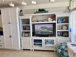 Interior - Ocean Front Studio on Boardwalk (Virginia Beach)