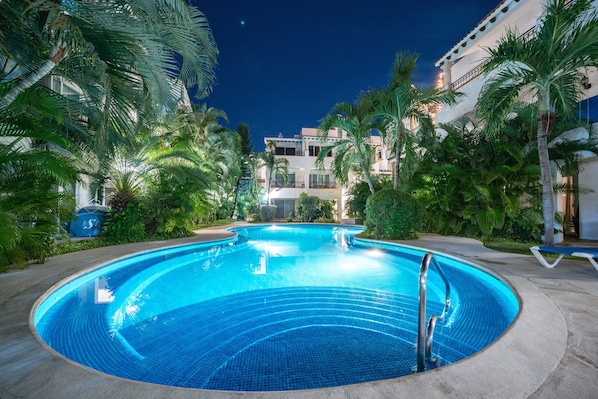 Outdoor pool - Condo Gaviota - Tropical Oasis (Playa del Carmen)