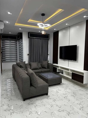 Una Smart TV, videojuegos