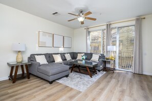 TV, video games, foosball - New Listing, Beautiful Townhome, Vista Cay - 4014 (Orlando)