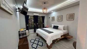 1 habitación, tabla de planchar con plancha, wifi gratis y ropa de cama