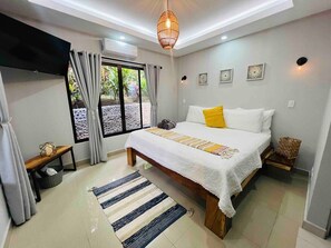 1 bedroom, iron/ironing board, Internet, bed sheets - Cabin in La Fortuna with Jacuzzi and Pool (La Fortuna)