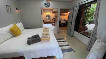 1 chambre, fer et planche à repasser, accès au Wi-Fi (inclus)