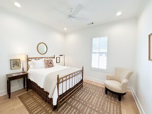 3 chambres, fer et planche à repasser, Wi-Fi gratuit, draps fournis