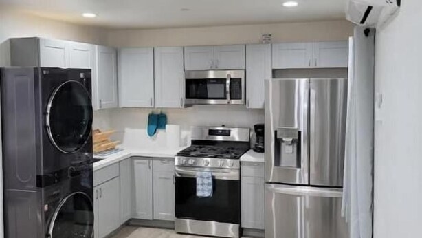 Private kitchen - CENTRAL2EVERYTHING🔥 LITERALLY BRAND NEW HOUSE (Lynwood)