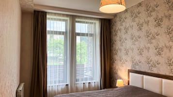 Comfort Apartment | 1 bedroom, blackout curtains, soundproofing, iron/ironing board
