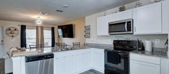 Unique, Stylish, and Comfy, and Peaceful place to stay.