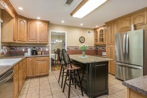 Private kitchen - Texas Adventures Await! Sweet 3BR Home Sleeps 8 (Amarillo)