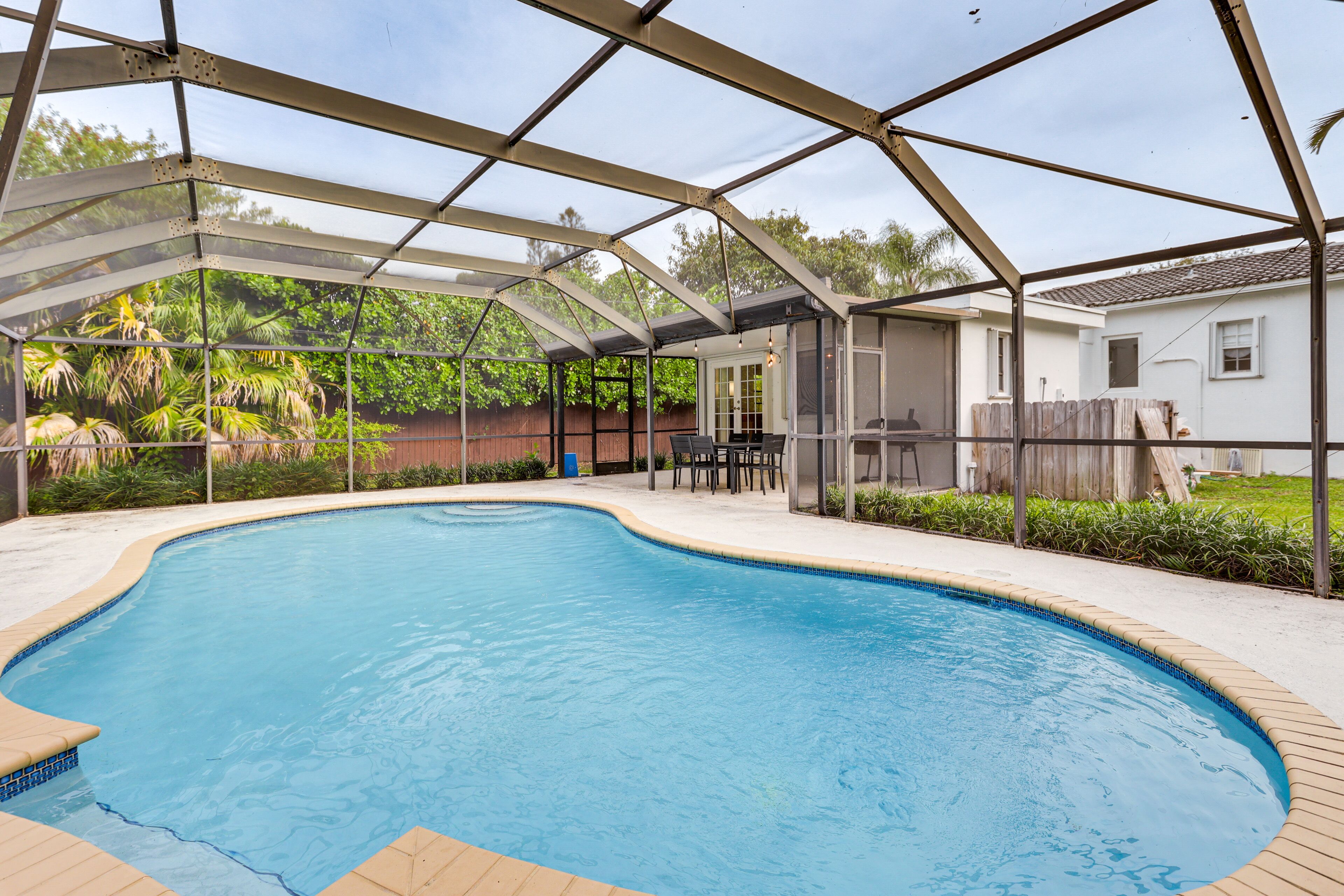 Pet-Friendly South Miami Home w/ Private Pool!