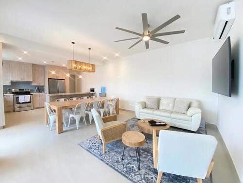 Espaciosa casa cerca de la playa